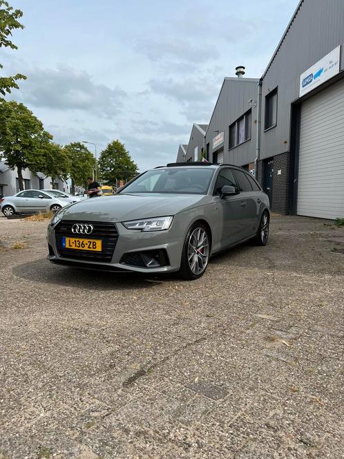 Audi A4 Avant 40TDI  3xS-line Black Edition S Tronic Quattro