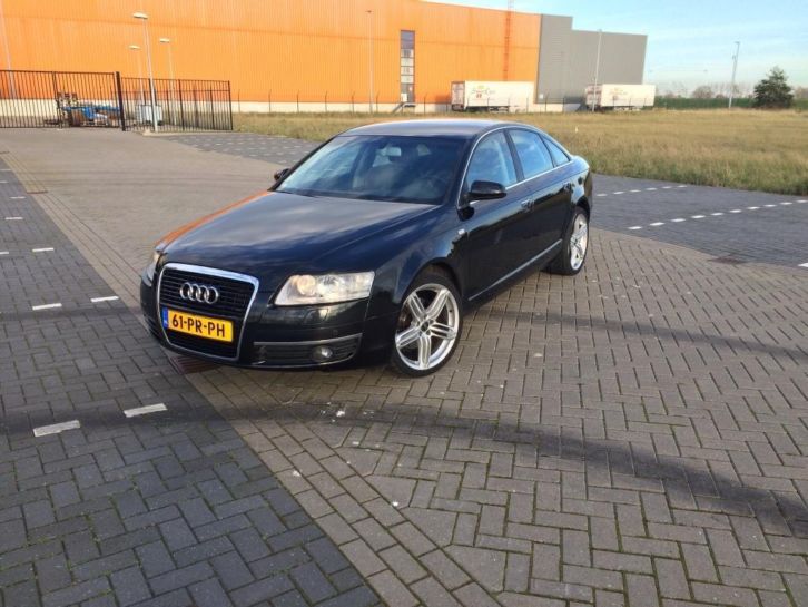 Audi A6 2.4 V6 130KW Multitronic 2004 Zwart