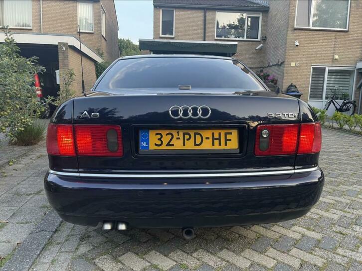 Audi A8 3.3 TDI Quattro 165KW AUT 2002 Blauw