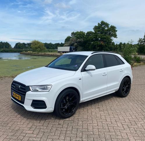 Audi Q3 - S Line - 150PK - S-tronic 2015 Wit  zwart