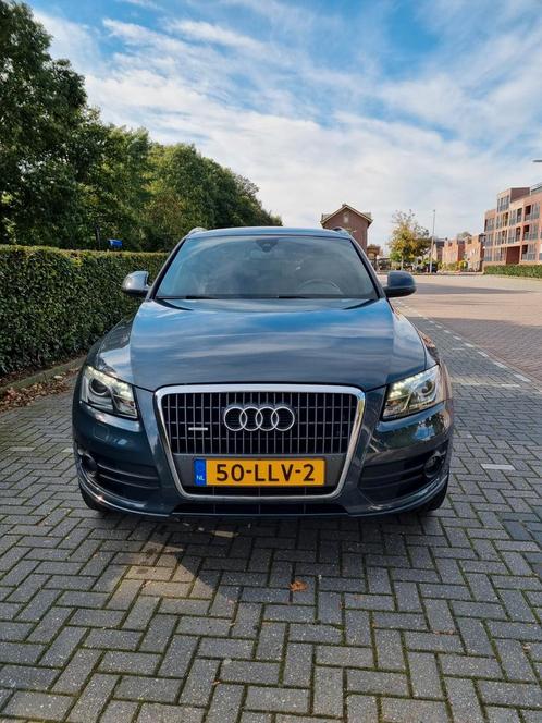 Audi Q5 2.0 TFSI 2009  199.478 km  Quattro S-tronic Grijs