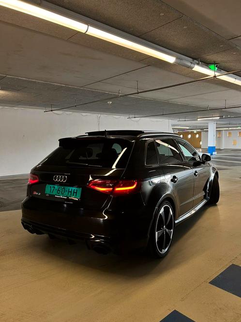 Audi RS3 Panther Black 2.5 TFSI QuattroPanoKeylessBampO