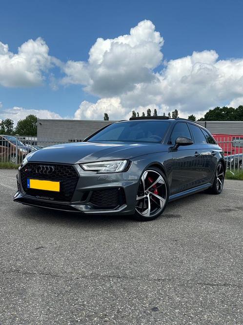 Audi RS4 2.9 TFSI quattro Pro Line Plus Pano BampO Carbon