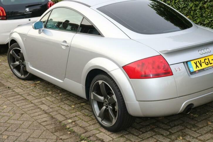 Audi TT 1.8 T Coupe 132KW 1999 Grijs