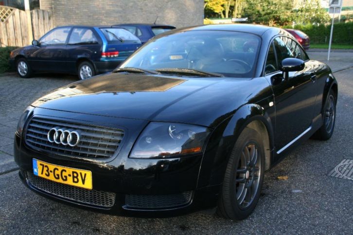 Audi TT 1.8 T Coupe 132KW 2000 Zwart