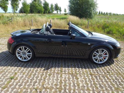 Audi TT Cabriolet 2001 Zwart