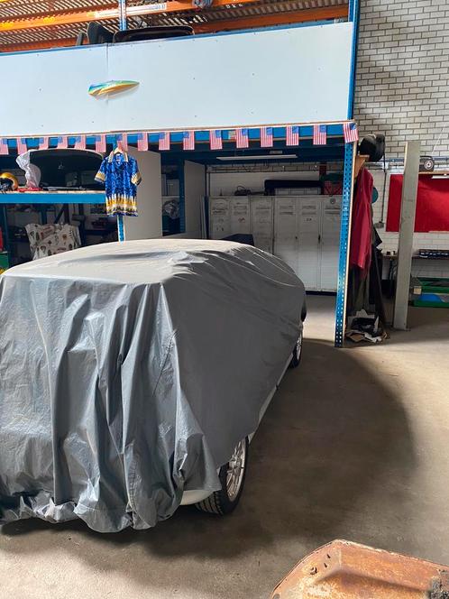 Auto, Kleine Caravan,Travelsleeper, Motor Stalling Eindhoven