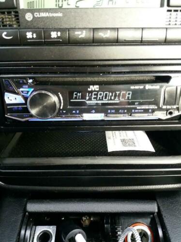 Auto radio JVC met bluetooth,USB en handsfree bellen