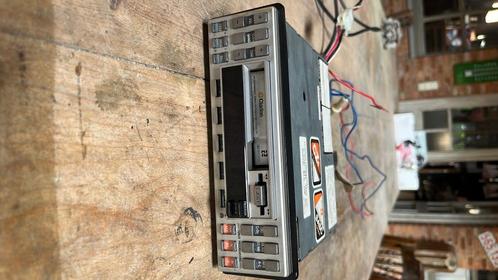 AUTO RADIO  vintage    young timer