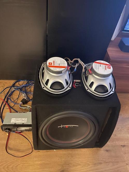 Auto speaker set