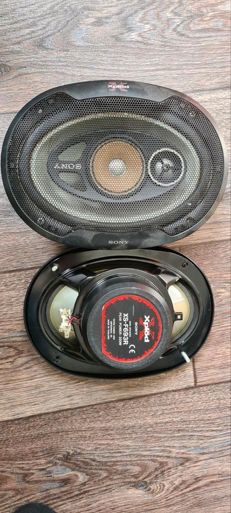 Auto speakers