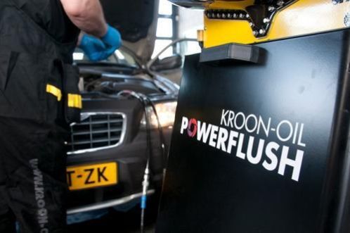 Automaat Spoelen Land Rover met de Kroon Powerflush.