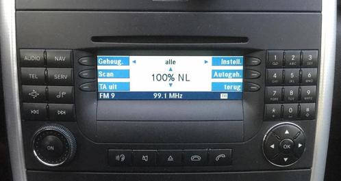 Autoradio-navigatiesysteem Mercedes (W169W245W639) DEFECT