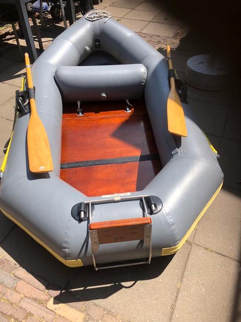 Avon Redcrest dinghi. Onverwoestbare rubberboot