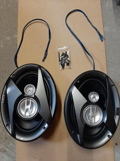 Axton auto speakers