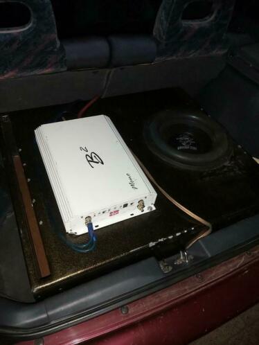 B2 audio versterker met subwoofer groundzero