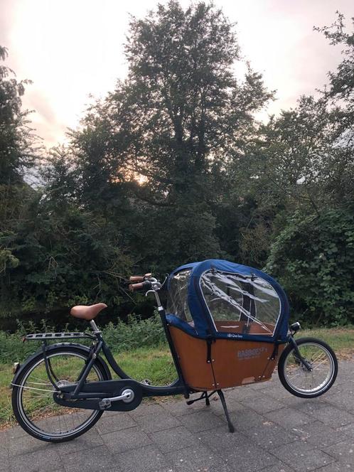 Babboe 2 wheels bakfiets with Que-Bee raincover