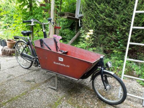 Bakfiets cargo bike lang  regenhuif