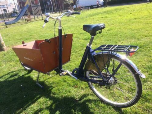 Bakfiets in goede staat met veel extras