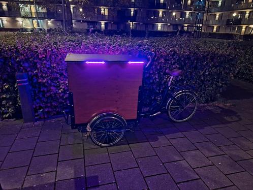Bakfiets  kraam  dj booth  l.e.d Verlichting