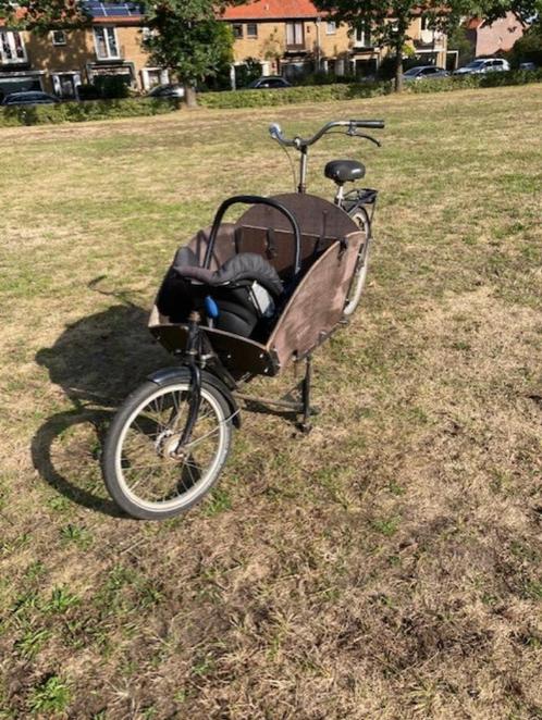 Bakfiets lang van de Fietsfabriek met maxi cosidrager