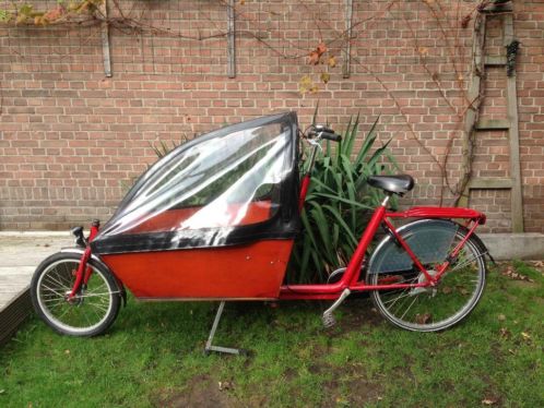 Bakfiets NL Cargo bike long met huif en afdekzeil
