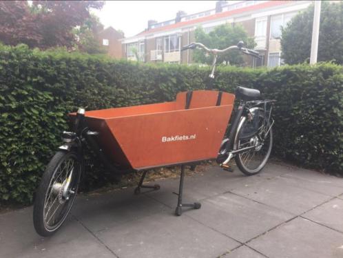 Bakfiets NL cargo long zwart ZGAN (4,5 maanden oud)