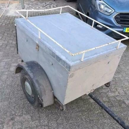 Bakwagen voor onderdelen of als opknapper