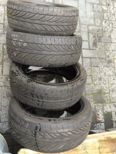 Banden 4x Hankook vanus v12 2054517 