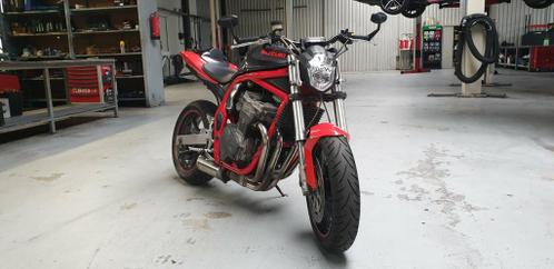 Bandit 600 streetfighter in goede staat.