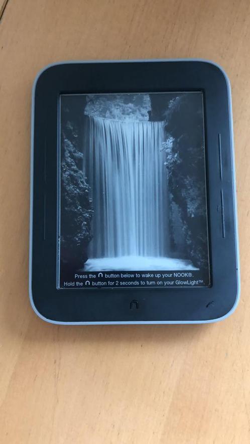 barnes amp noble nook simple touch glowlight