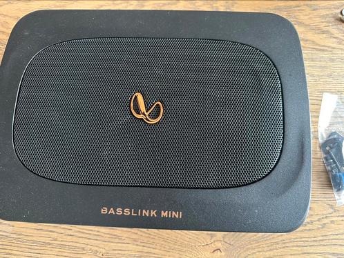 Basslink mini 200 W MAX inclusief kabels