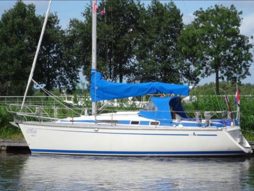 Bavaria 300 zeiljacht ligplaats Makkum