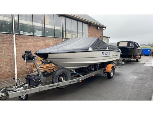 Bayliner 175 BR Bowrider135 PK MercruiserNieuw Afdekzeil