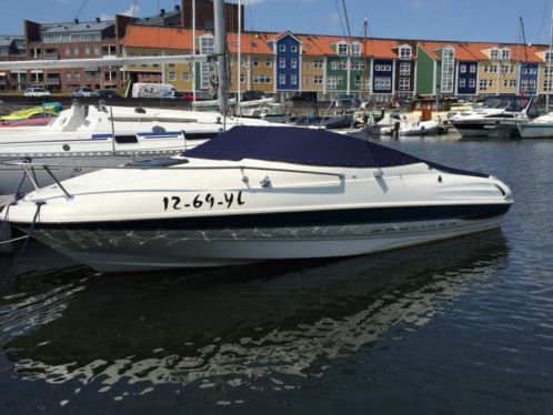 Bayliner 2052 LX, MerCruiser 4,3L, inclusief Pega trailer