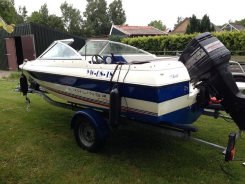 Bayliner classic capri bowrider