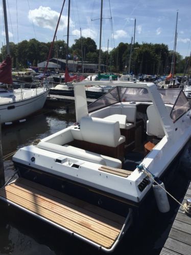 Bayliner Skagit, 225PK met kajuit