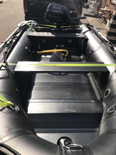 BB line 360 rubboot 2016 6 pk Suzuki 2012 en trailer.