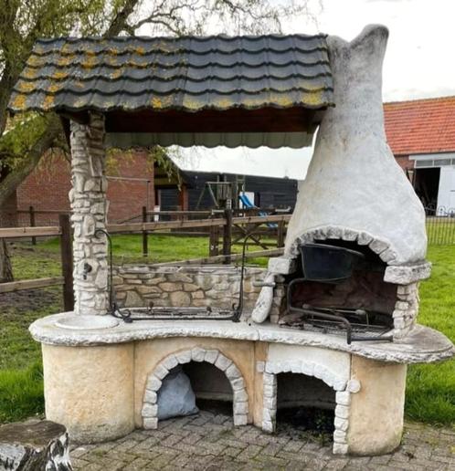 Bbqpizzaoven  en vuurtafel van beton