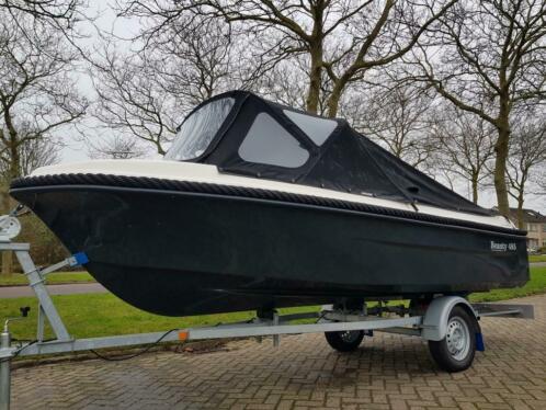 Beauty 485 met Tohatsu 30 pk efi en trailer