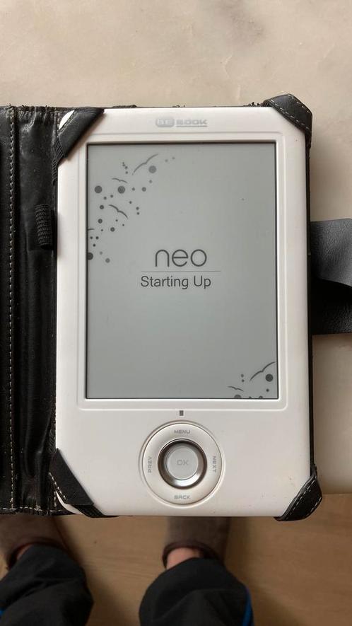 BeBook neo e-reader met hoes