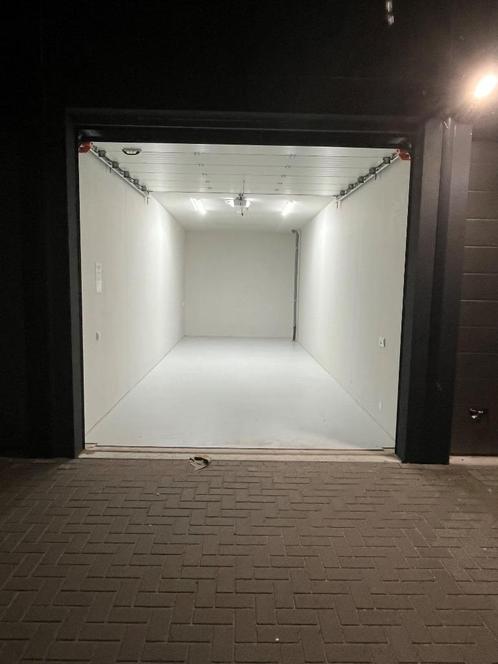 Bedrijfsunit Garagebox Opslag werkruimte Alphen aan den Rijn