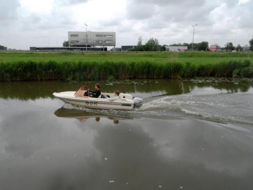 Beekman speedboot vaarklaar met trailer