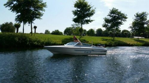 Beekman ultra 430 speedboot met 60pk mercury amp riba trailer 