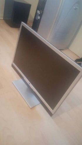 beeldscherm 22 inch vga aansluiting