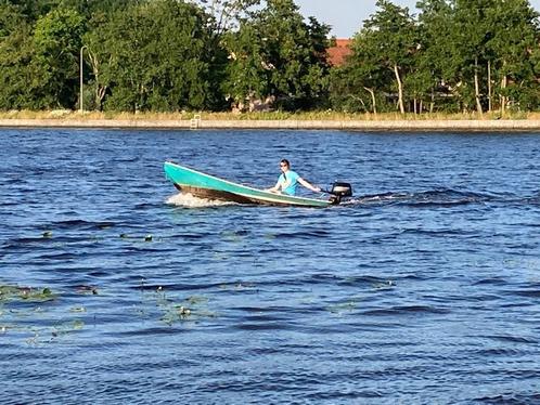 Beenhakker vlet, visbootje