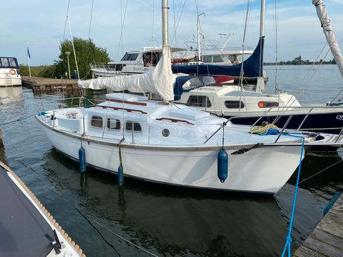 Beneteau Baroudeur MK I kajuitzeilboot met inboard motor
