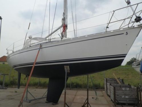 Beneteau first 305, netjes onderhouden