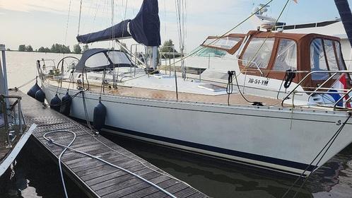 Beneteau First 435