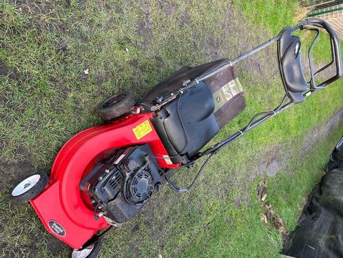 Benzine grasmaaier zelftrekker